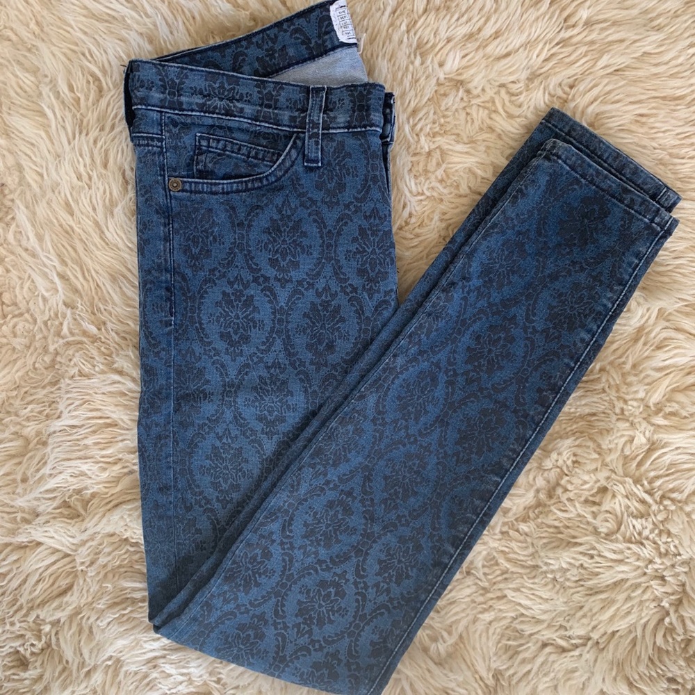 Current/Elliot Skinny Jeans